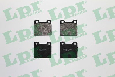 Колодки тормозные MERCEDES W116/W123/W126 задние