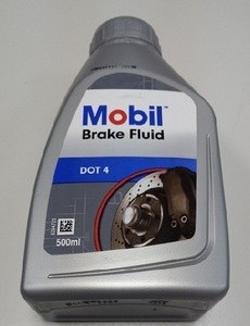 Жидкость тормозная MOBIL 0,5л DOT 4 Brake Fluid universal