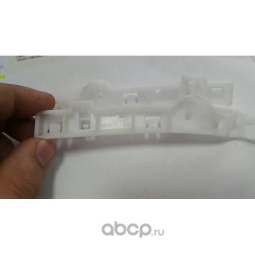 Кронштейн бампера L NISSAN 62225-9U000