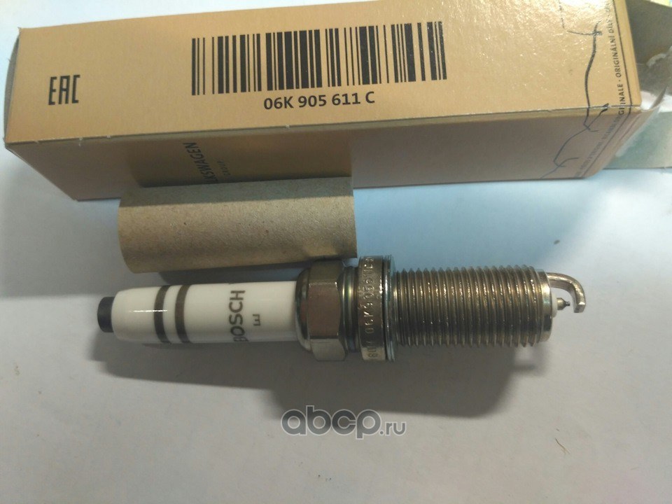 Свеча зажигания VAG 06K905611C