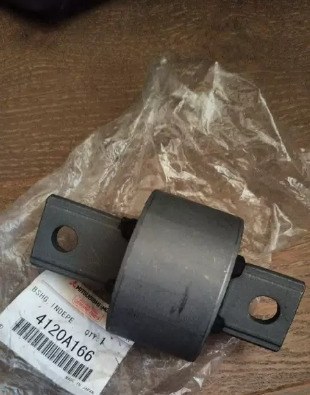 Втулка рычага независимой задней подвеск MITSUBISHI 4120A166