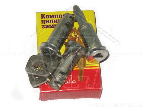 Личинка замка двери ВАЗ 2108 (к-кт)